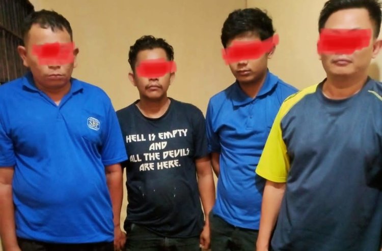 Empat Pelaku Penggelapan Barang Milik PT.IKPP Perawang diamankan Tim Opsnal Polsek Tualang.