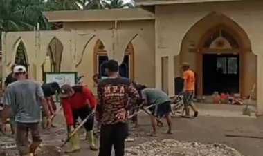 Gerakan Peduli Rumah Ibadah Terus Dilakukan para Jemaah Masjid Mujahidin Sei Nyamuk