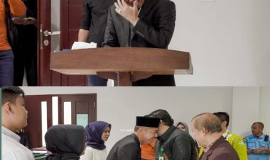 Dapat Nilai A, Bupati Rohil Afrizal Sintong Lulus Ujian Tesis di Pascasarjana UIR