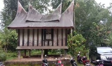 BUPATI PASAMAN BARAT PENUHI UNDANGAN AHLI WARIS SITUS BERSEJARAH RUMAH USANG SINURUIK.