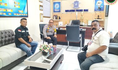 Silahturahmi Awak Media Dengan Kasat Lantas Polres Siak AKP. FANDRI. SH