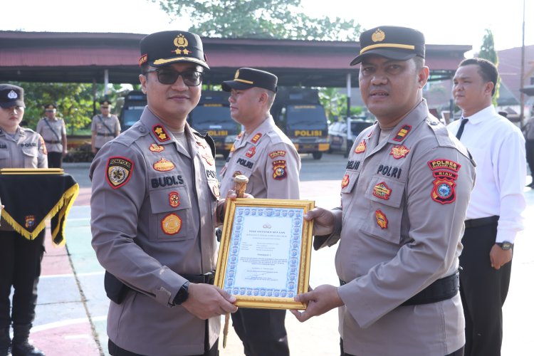Perubahan Kapolsek KSKP dan GAS di Polres Inhil: Personel Berprestasi Meraih Penghargaan
