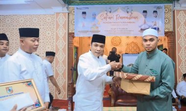 Antusiasme Warga Terhadap Safari Ramadhan 1445 H oleh Pj Walikota Pekanbaru di Senapelan