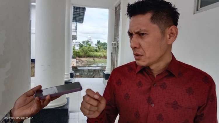 Imam Soeroso, Anggota DPRD Rohil, Mendorong Pemda untuk Meningkatkan Pelayanan Kesehatan di RSUD dr. RM. Pratomo