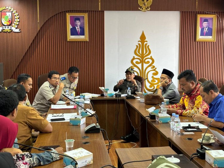 Komisi I DPRD Pekanbaru Rapat Bersama BPN Bahas Keluhan Warga Terkait Sengketa Tanah 