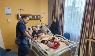 Jenguk Wakapolres Kuansing yang Ditabrak Pebalap Liar, Kapolda Riau Nyatakan Pelaku Diproses Hukum