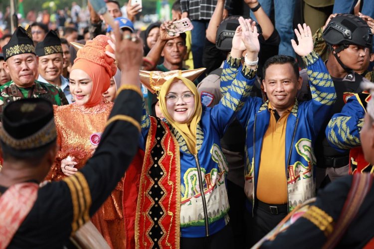 Pesta Rakyat Meriahkan Pelantikan Bupati Siak