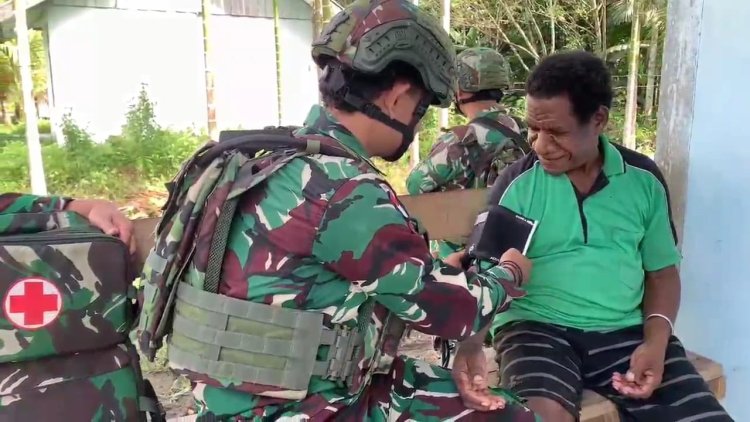 TNI Satgas 642/Kps Bantu Layanan Kesehatan Warga Pedalaman Papua