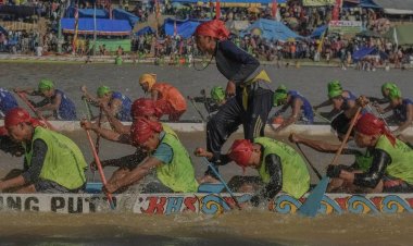 Festival Pacu Jalur 2025 Kuansing Siap Guncang Teluk Kuantan, Ribuan Wisatawan Ditargetkan Hadir