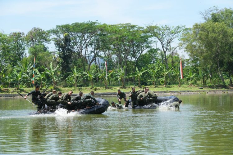 Small Boat Training TNI–Belanda Perkuat Operasi Amfibi di Super Garuda Shield 2025