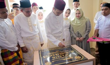 Ustaz Abdul Somad Resmikan Masjid Al Wahhab Zaitun di Bengkalis
