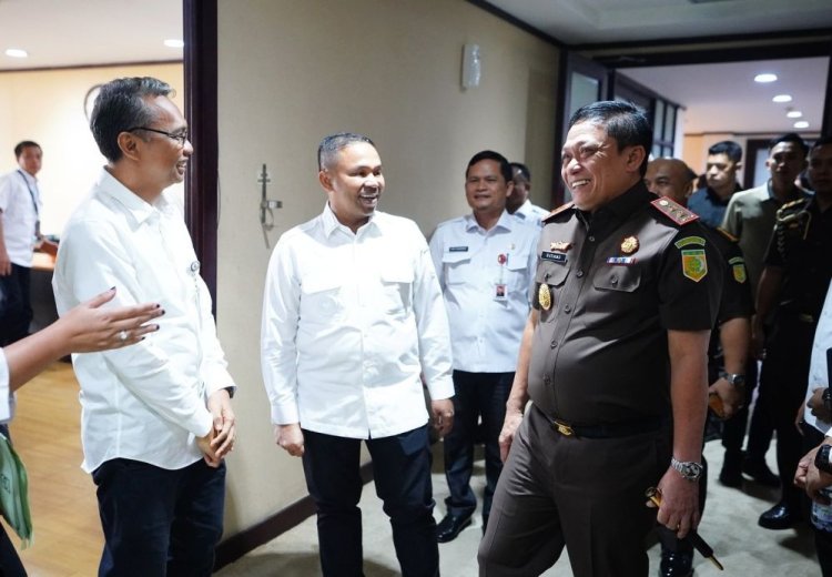 Kajati Riau Sutikno Silaturahmi ke DPRD Usai Bertemu Gubernur