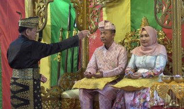 Danpussenkav Mayjen Eko Susetyo Disambut Tepuk Tepung Tawar LAMR