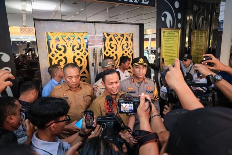 Wako Pekanbaru Segel THM Paragon Usai Video Kontes Waria Viral