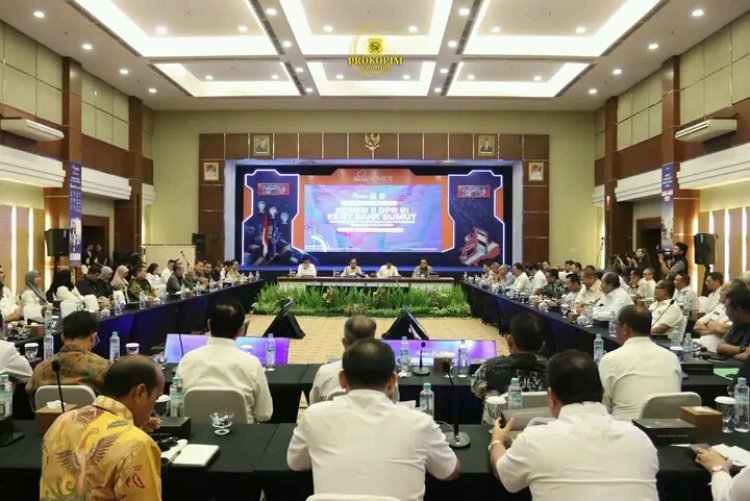 Bupati Dairi Ir. Vicner Sinaga, Hadiri Kunjungan Kerja Komisi II DPR RI Di PT Bank Sumut 