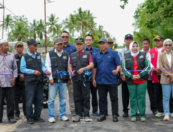 Bupati Meranti Resmikan Jalan Wisata Telaga Air Merah
