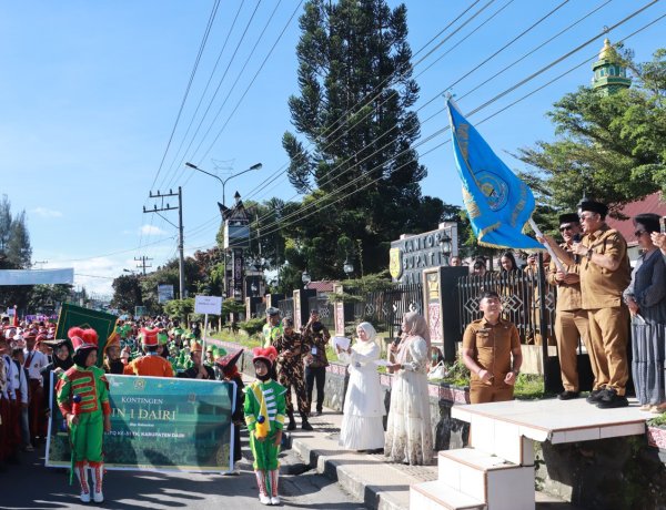 Bupati Dairi Ir. Vickner Sinaga Didampingi Wakil Bupti Wahyu Daniel Sinaga, Lepas Kontingen MTQ Ke-51 Tingkat Kabupaten Dairi Tahun 2026