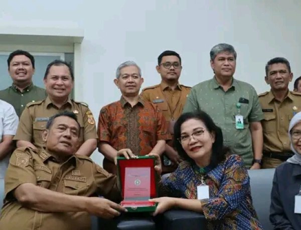 Bupati Dairi Ir. Vickner Sinaga Terima Audiensi Jajaran USU