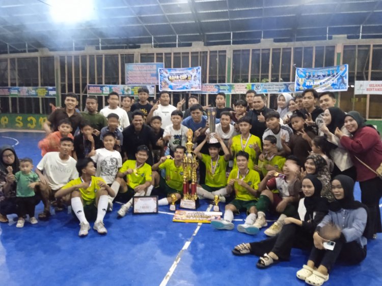 Open Turnamen Futsal Rafa Cup II, Yang Di Taja DPC ASWIN Meranti Di Teluk Belitung Resmi Ditutup: Klub. Per Caci /4 Mengkirau Raih Juara Pertama