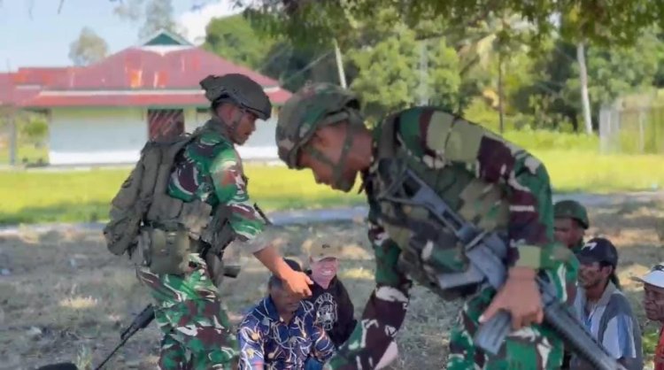 Pos Kokoda Gelar Binter Bersama Warga Kampung Taarof
